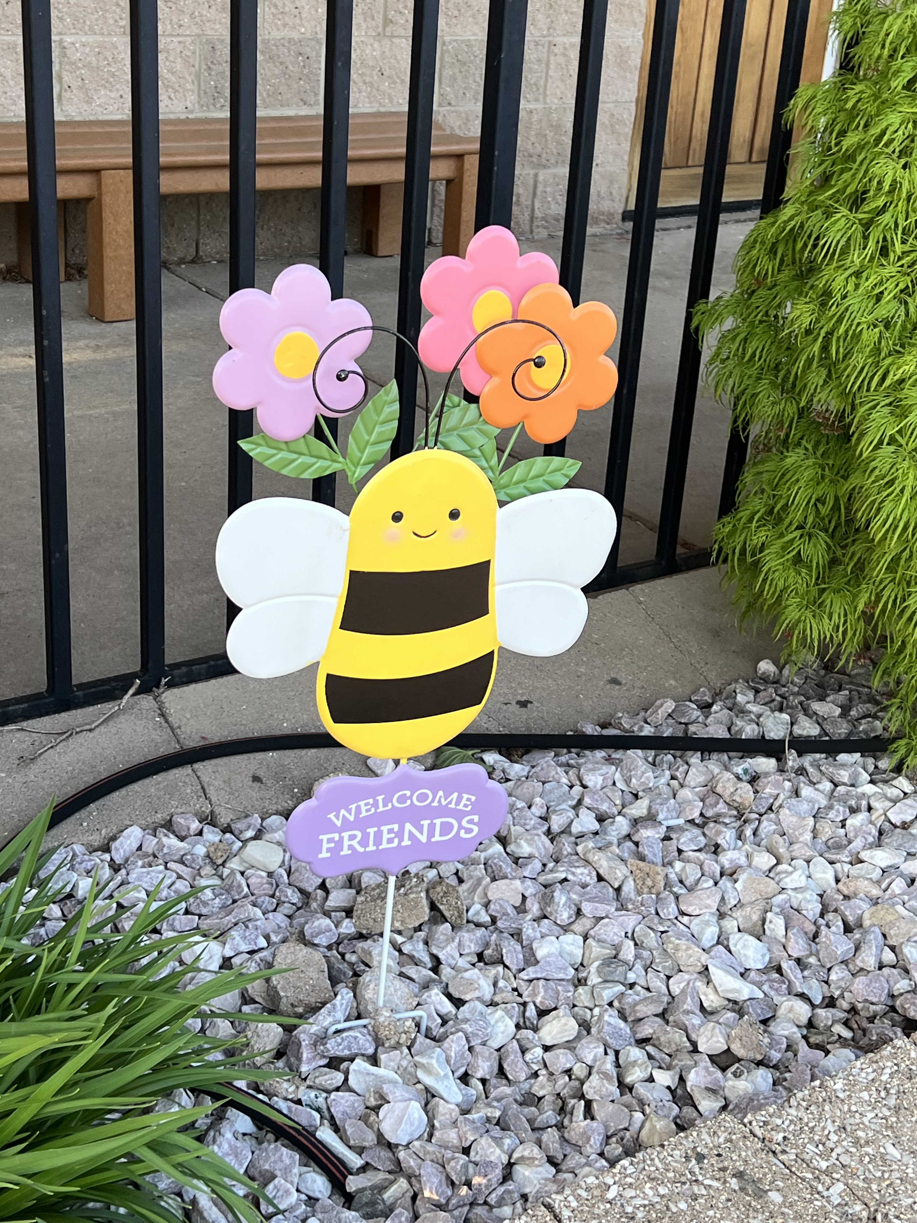 Random: Welcome Friends Yard&nbsp;Stake